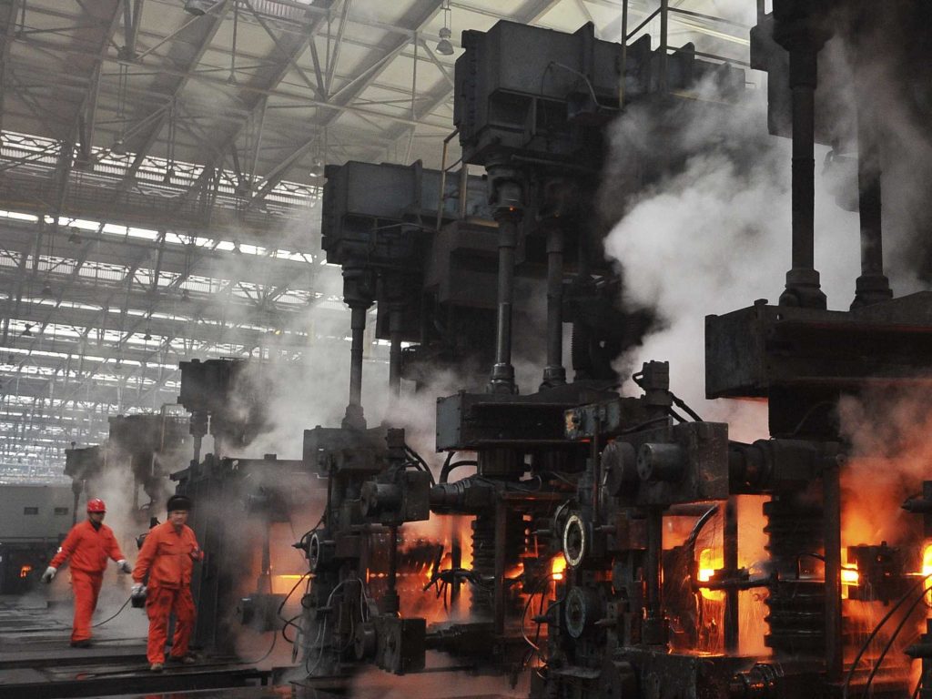 کاهش تولید فولاد به دلیل آلودگی هوا